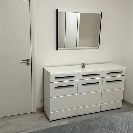 нов на центъра с тераса * Dimitrovgrad (Haskovo)