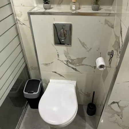 Apartmán нов на центъра с тераса